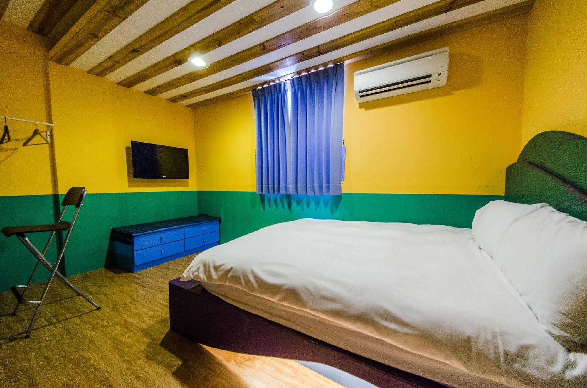 Oasis Inn Hengchun Exterior photo